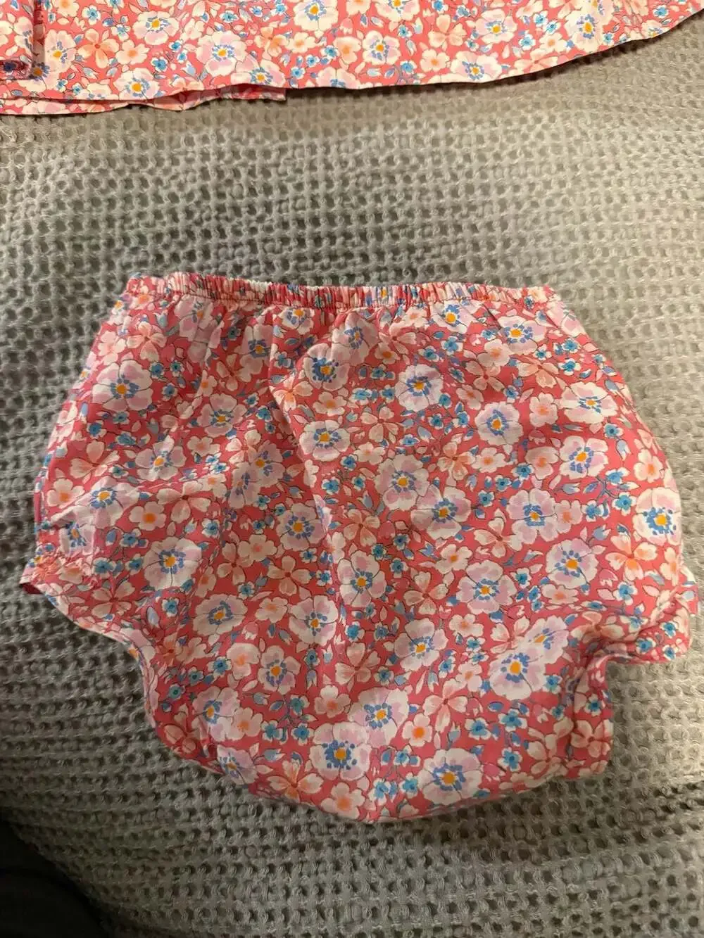 Doña Carmen Baby & Kids Floral Smocked Top and Bloomer Set